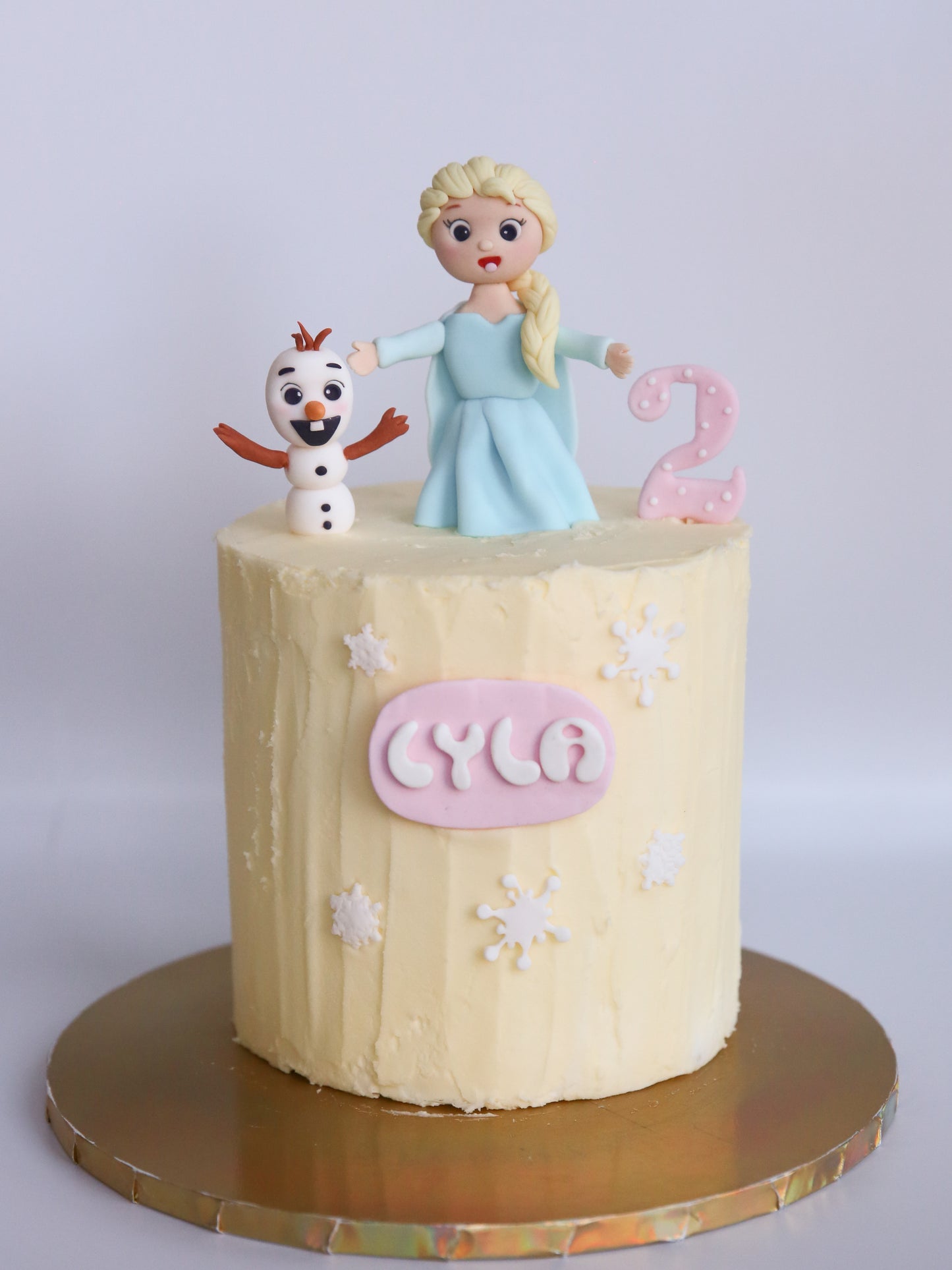 Princess with snowman, personalised name and number