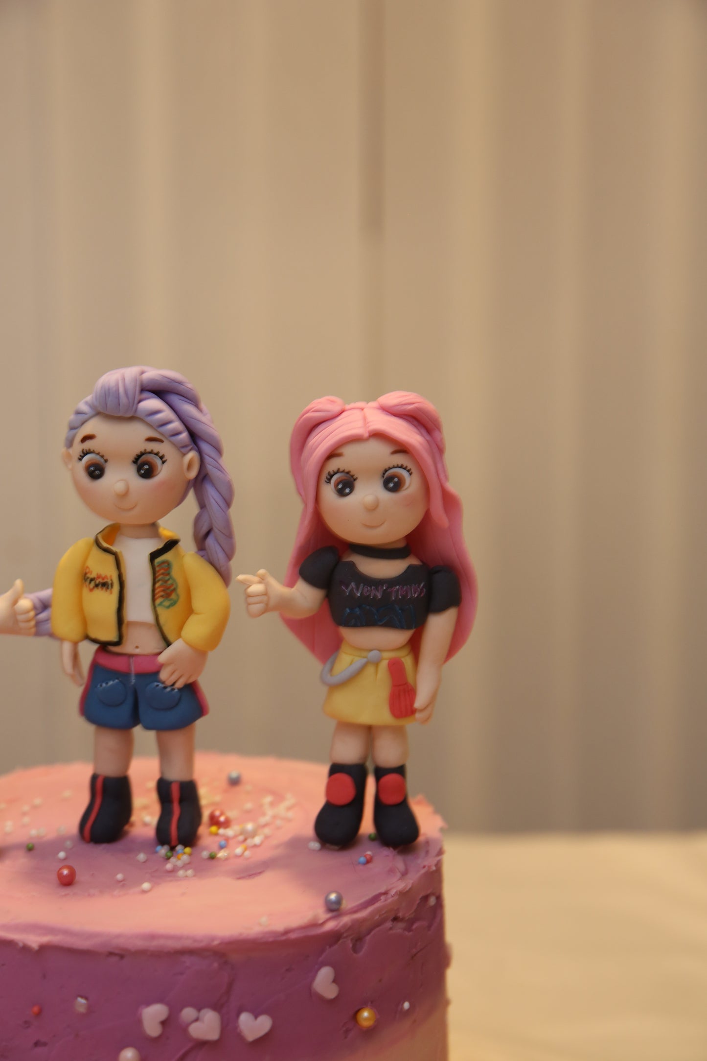 Kpop inspired fondant cake toppers