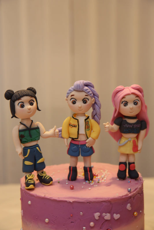 Kpop inspired fondant cake toppers