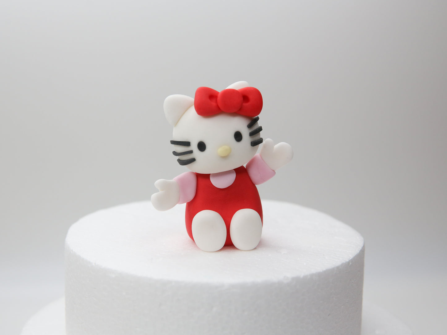 Cute Kitty Cake Topper Fondant with Personalised Number, Name Tag, and Decorations for Baby and Kid Birthday Party